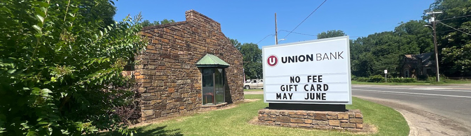 Union Bank in Caulksville. Sign says "No Fee Gift Card May June."